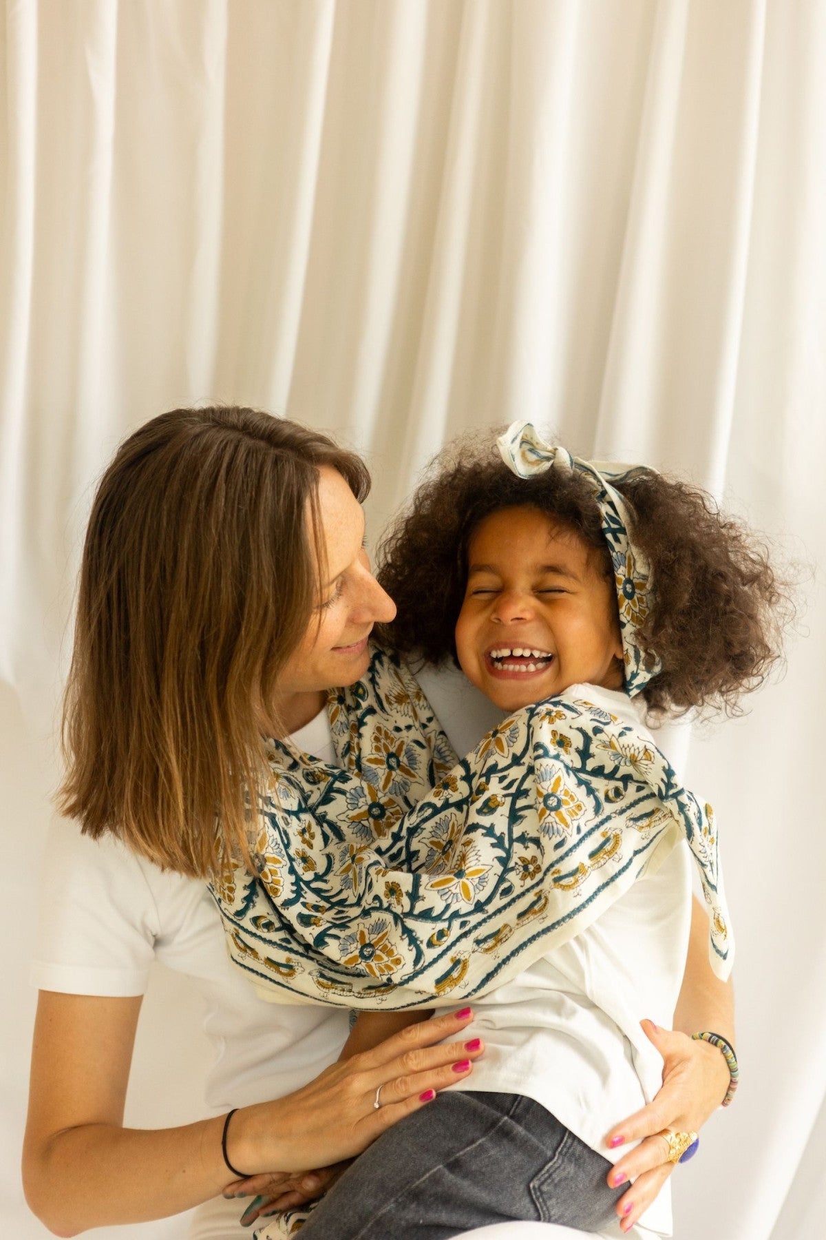 Foulard "Bird" sable Apache