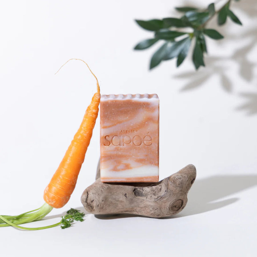 savon  l'argile rouge et macérat de carotte